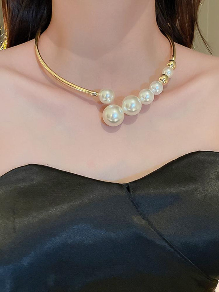 Pearl Geometric Collar