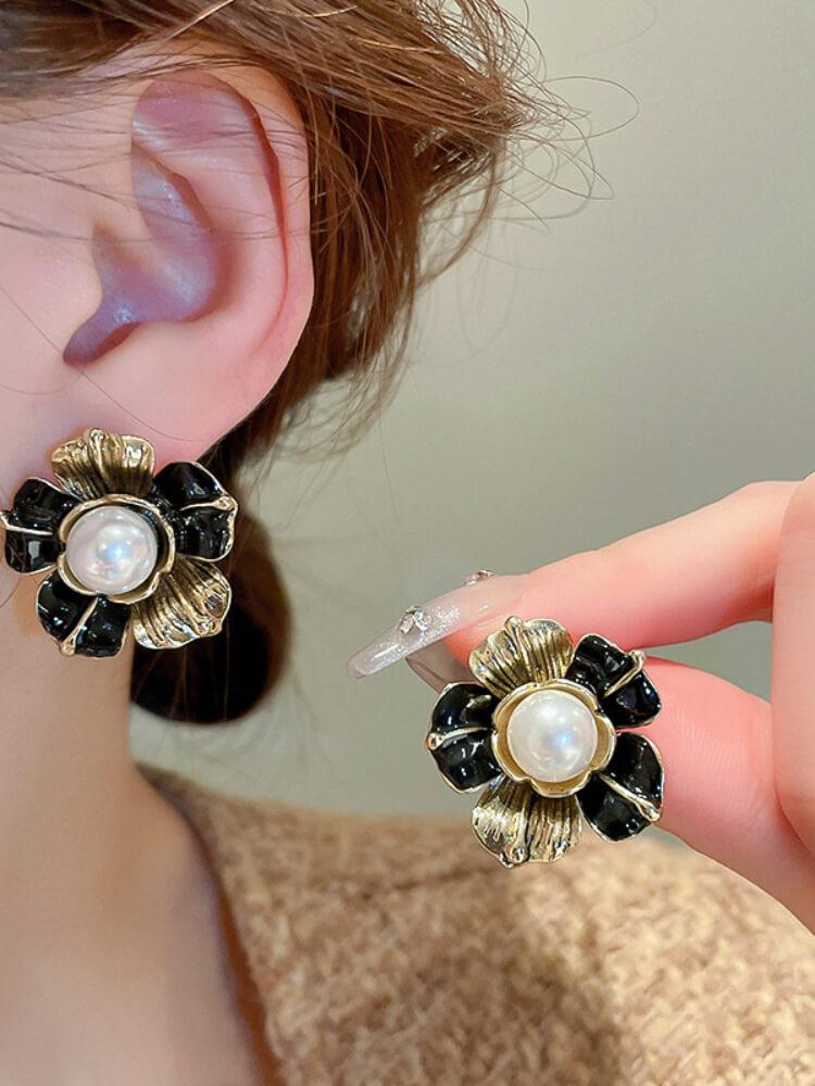 Silver Needle Flower Pearl Earrings