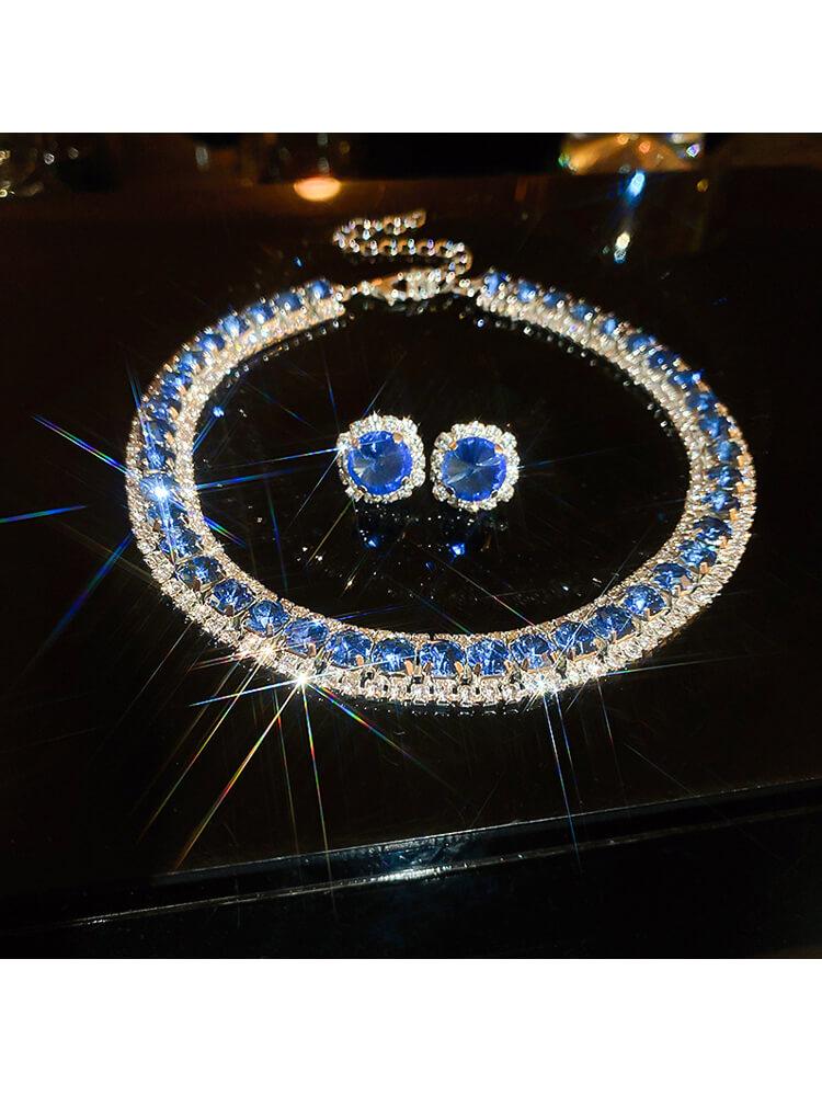Diamond-encrusted Round Geometric Stud Earrings Necklace Set