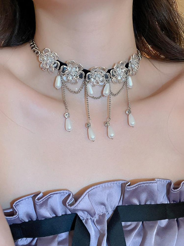 Elegant Rhinestone Flower Pearl Necklace