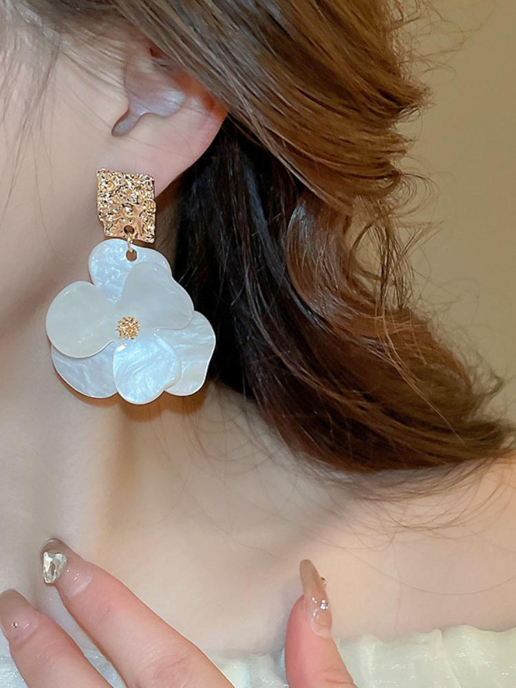 Elegant Acrylic Flower Shaped Earrings