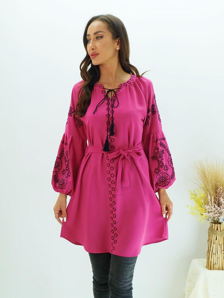 Women's Loose Embroidered Blouse