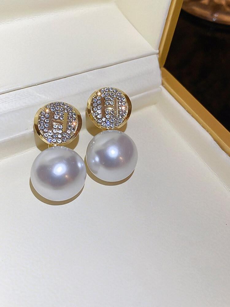 Silver Needle Pearl Diamond Letter Earrings